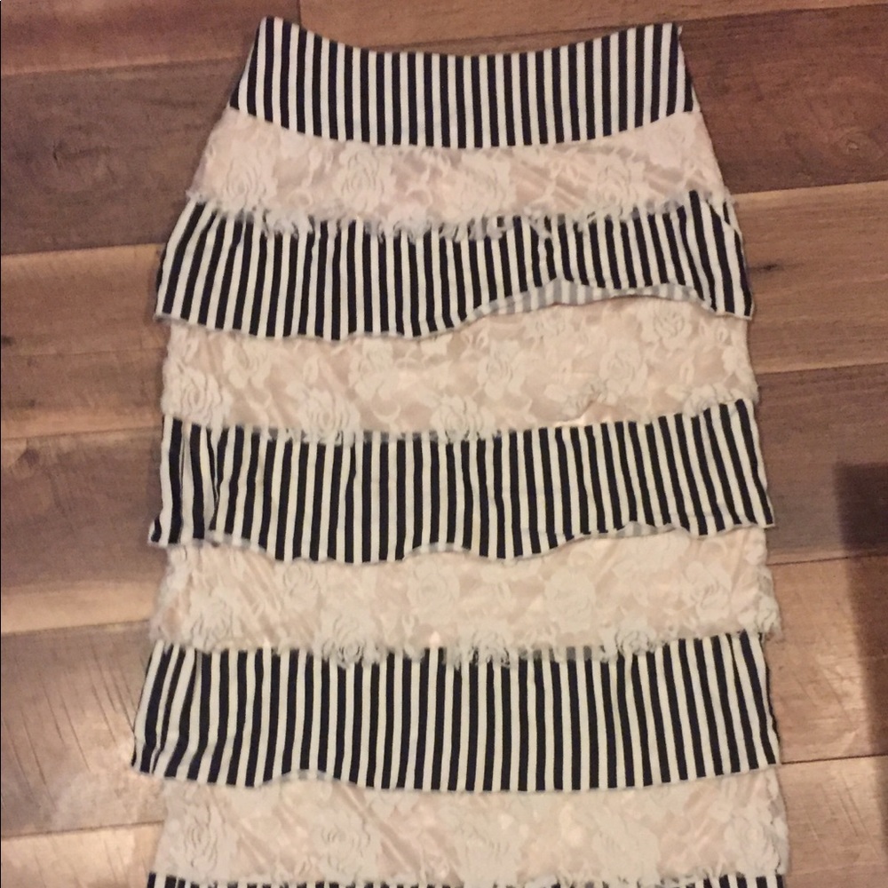 Ruffle skirt